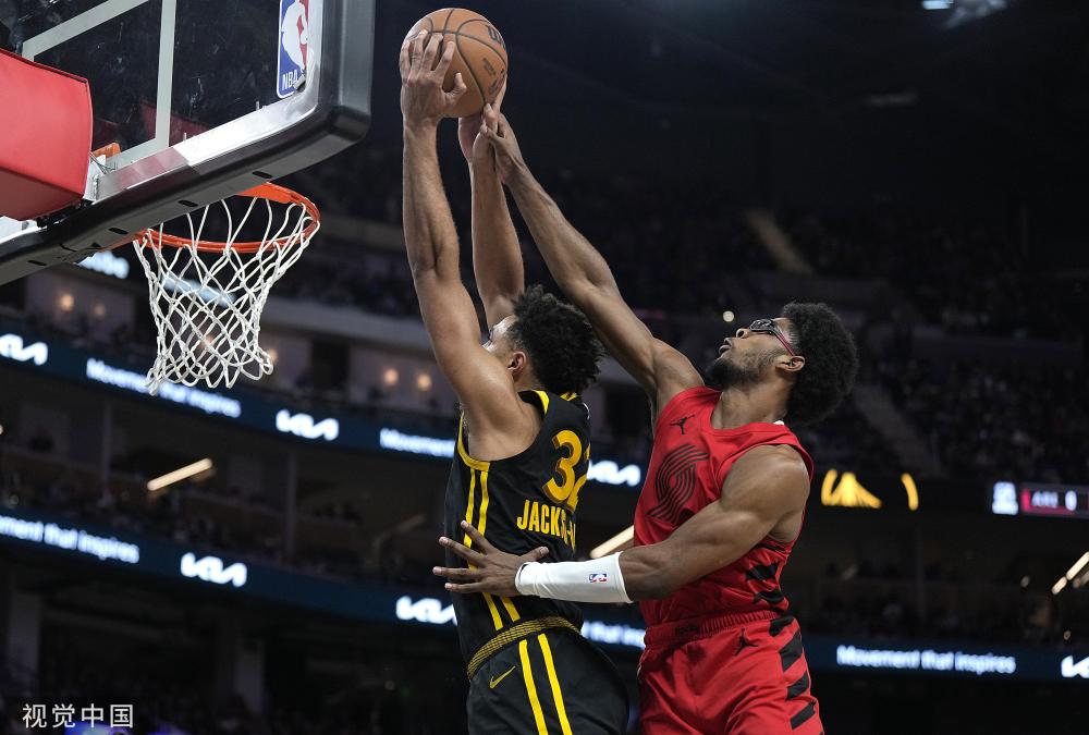 在他的领导 在他的领导